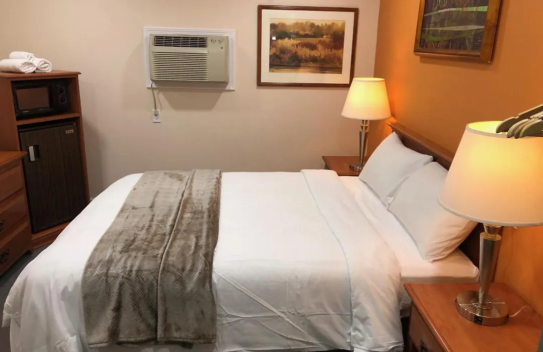 Howard Johnson By Wyndham Ridgecrest, Ca-1