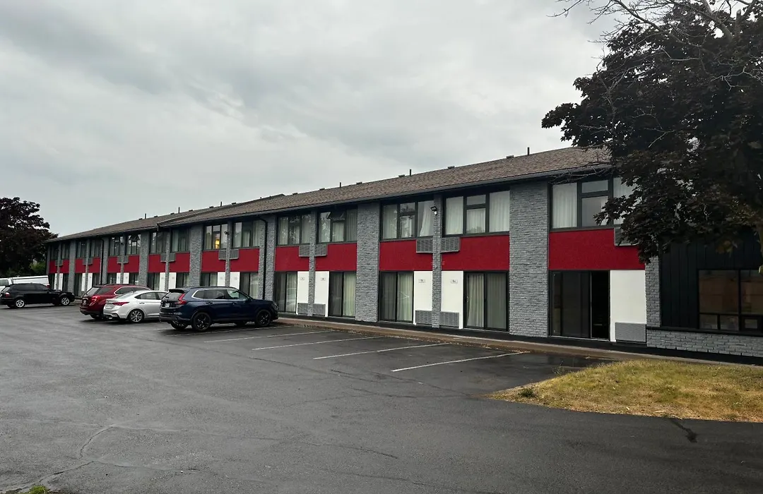 Ramada By Wyndham Kingston-1