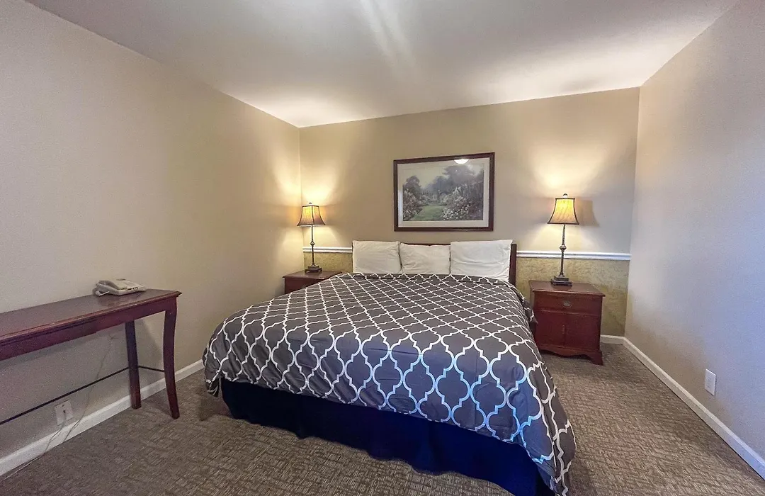 Alpine Inn & Suites Rockford-1
