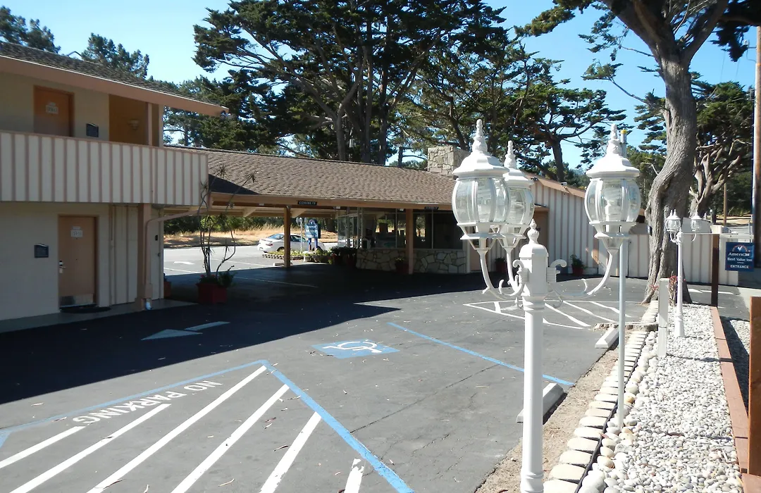 Americas Best Value Presidents Inn On Munras-1