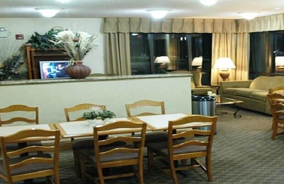 Executive Inn-1