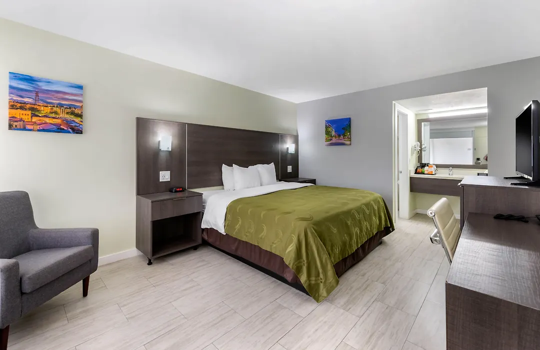 Quality Inn University North I-75-1