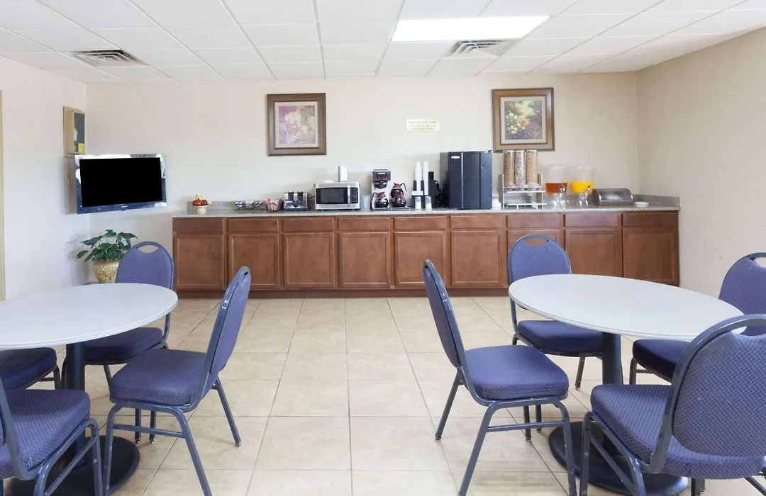 Knights Inn Murfreesboro-1