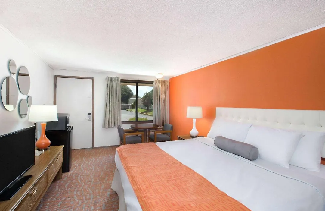 Howard Johnson By Wyndham Wilmington-1