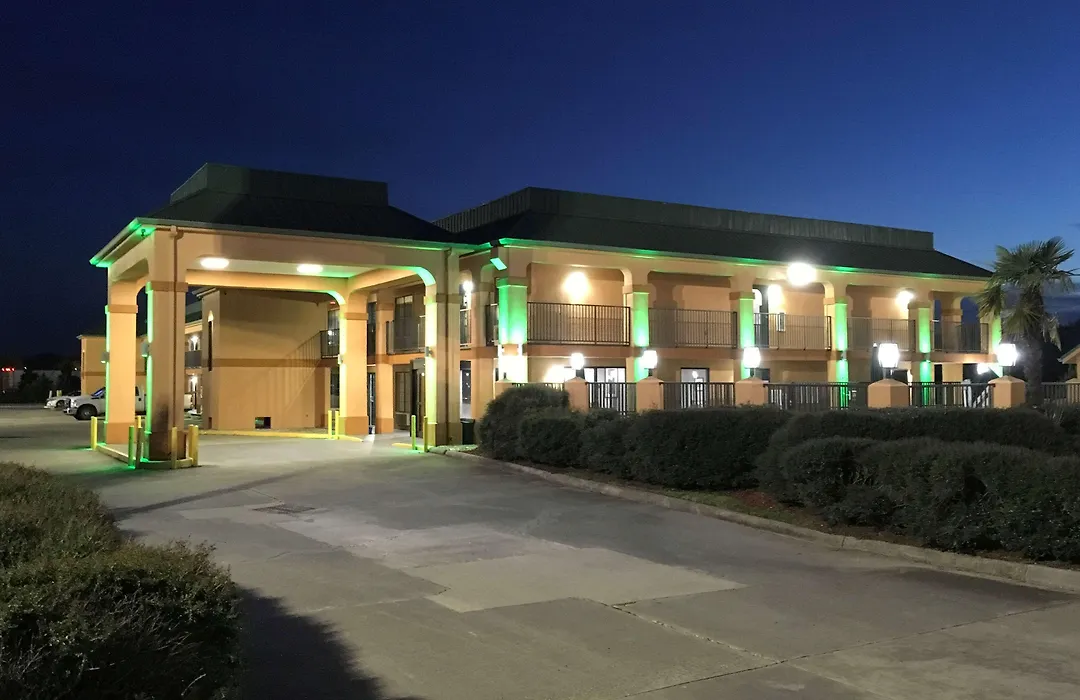 Americas Best Value Inn Denham Springs-1