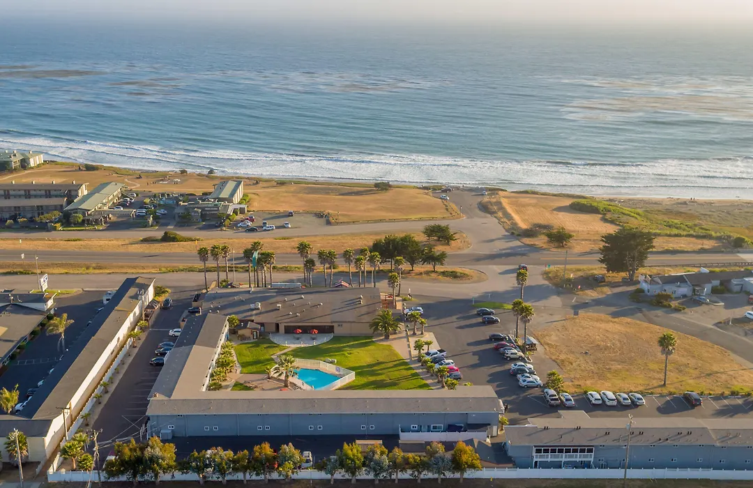 San Simeon Lodge-1