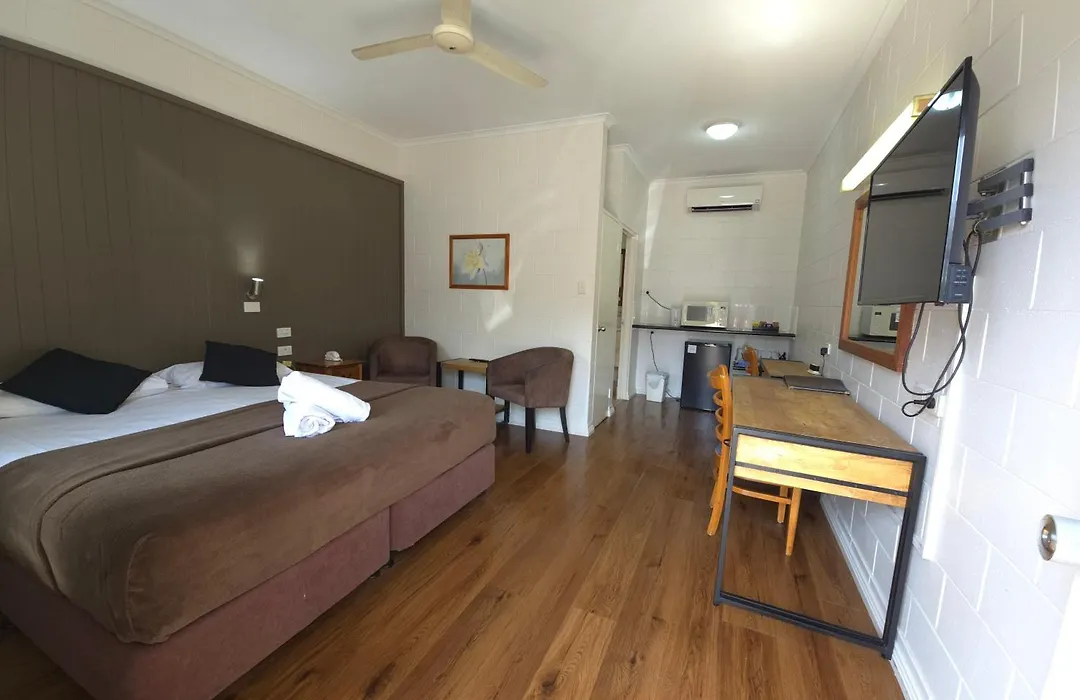 Colonial Rose Motel-1