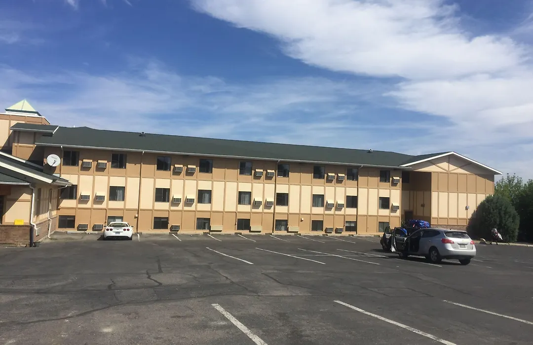 Super 8 By Wyndham Helena-1
