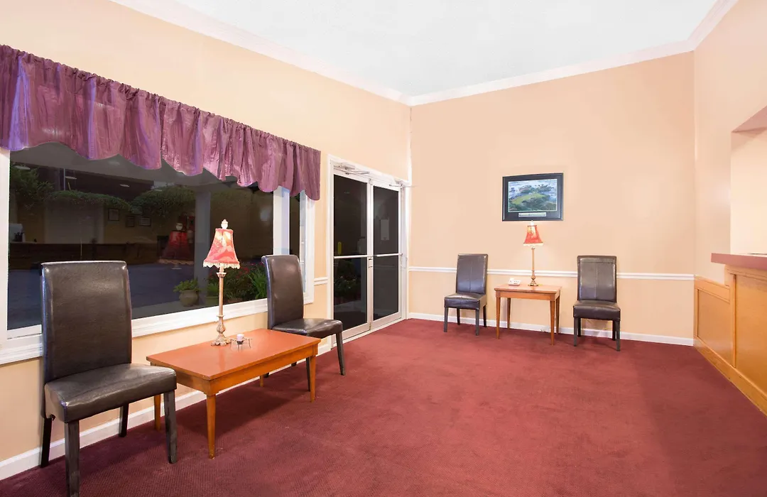 Knights Inn - Augusta-1