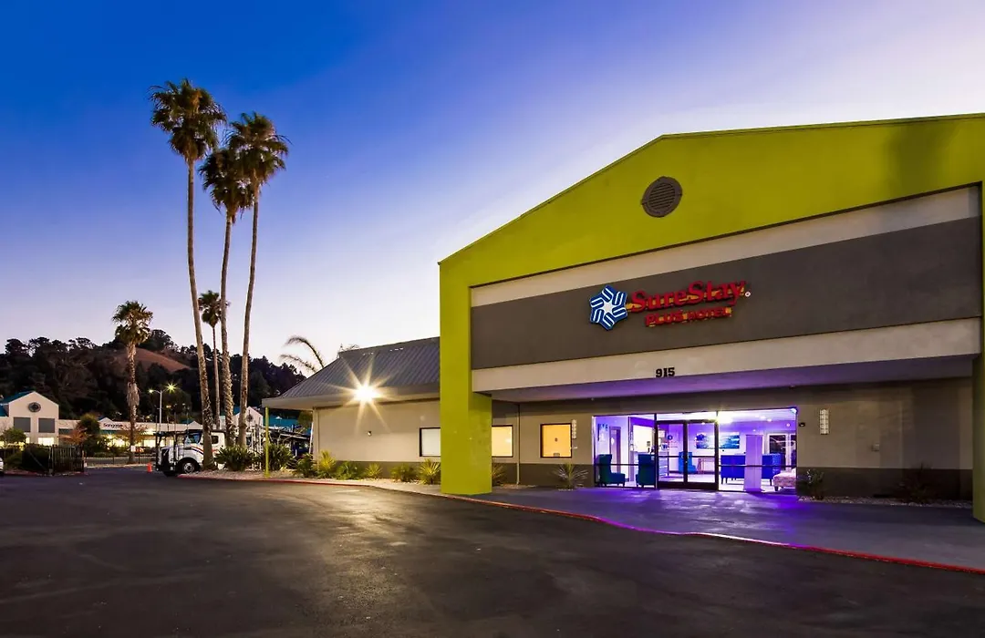 Surestay Plus Hotel By Best Western Point Richmond-1