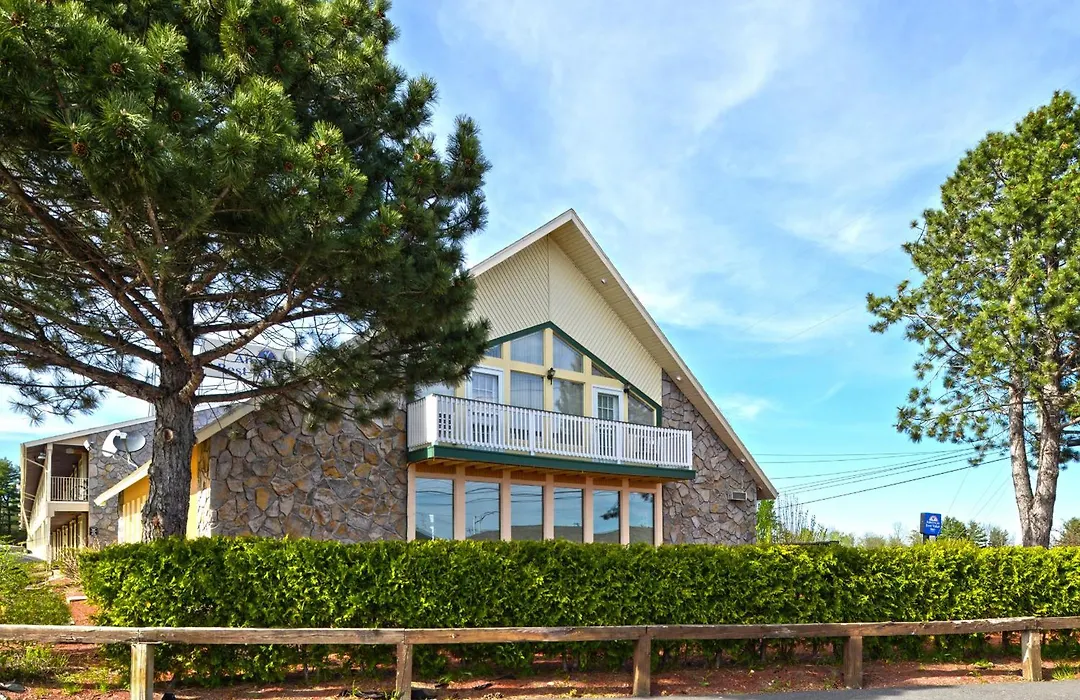 Americas Best Value Inn Plattsburgh-1