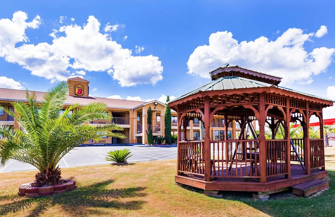 Super 8 By Wyndham Prattville Montgomery-1