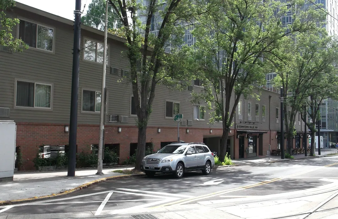Downtown Value Inn-1