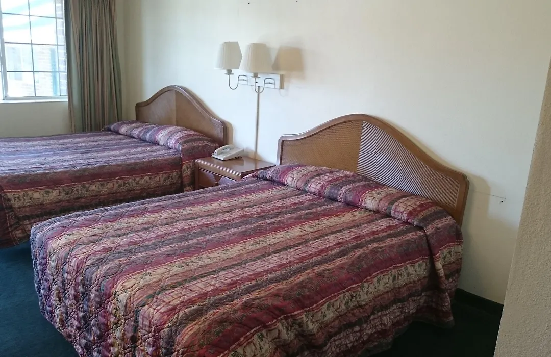 Tri-State Inn-1