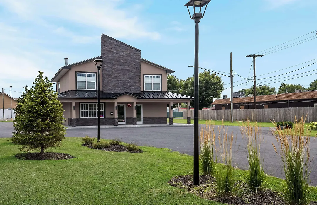 Americas Best Value Inn Farmington-1
