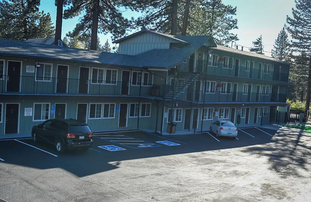 Budget Inn At The Heavenly Gondola-1