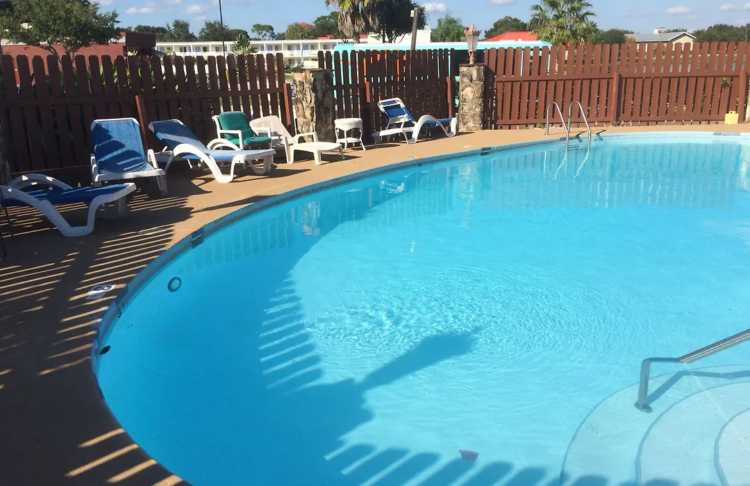 Sunrise Inn - Bradenton-1