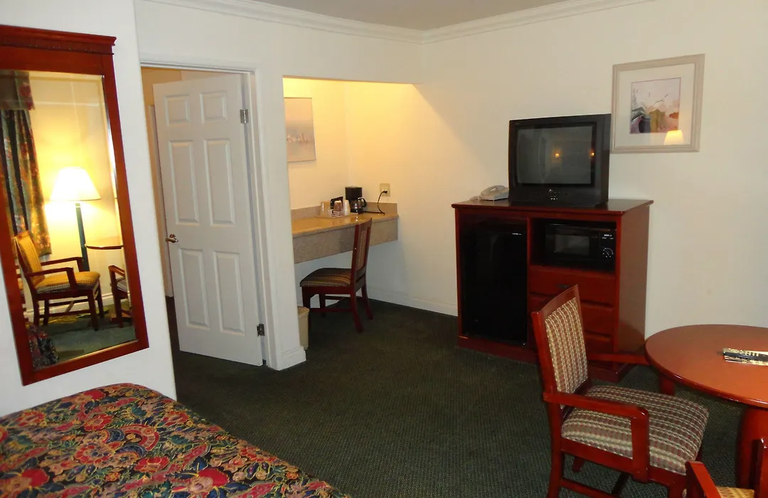 Redondo Inn And Suites-1