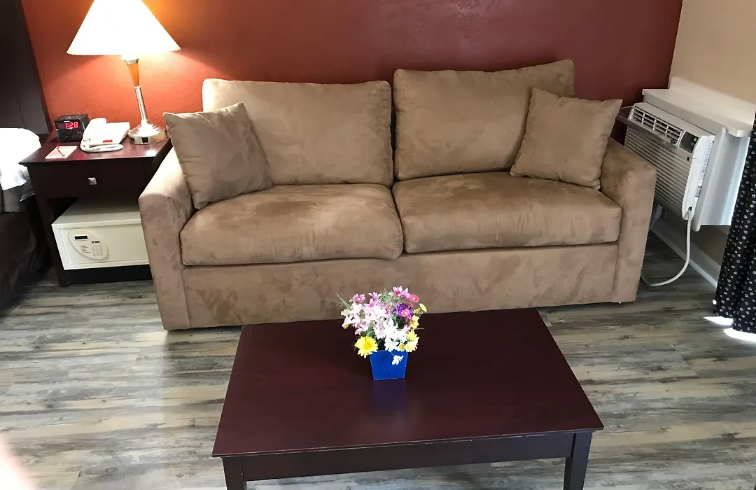 Econo Lodge Inn & Suites Old Saybrook - Westbrook-1