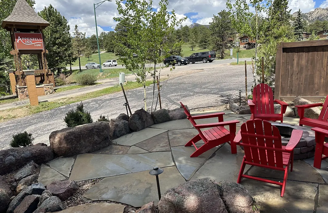 Estes Mountain Inn-1