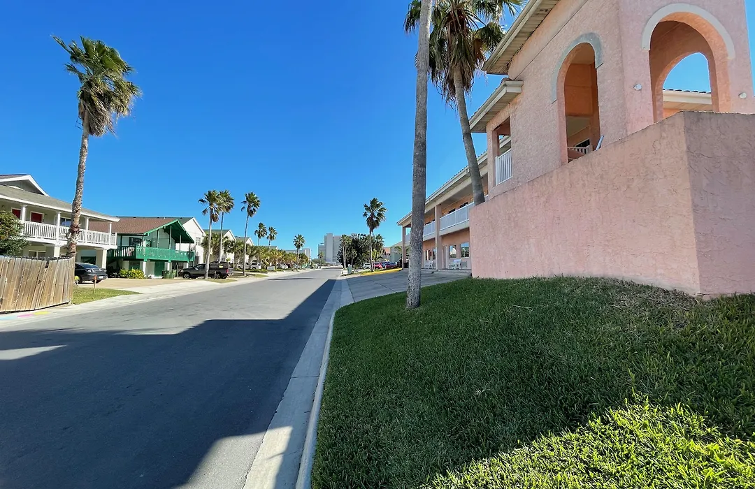 Flamingo Inn-1