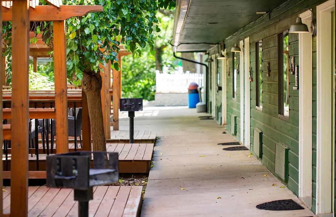 Basswood Resort-1