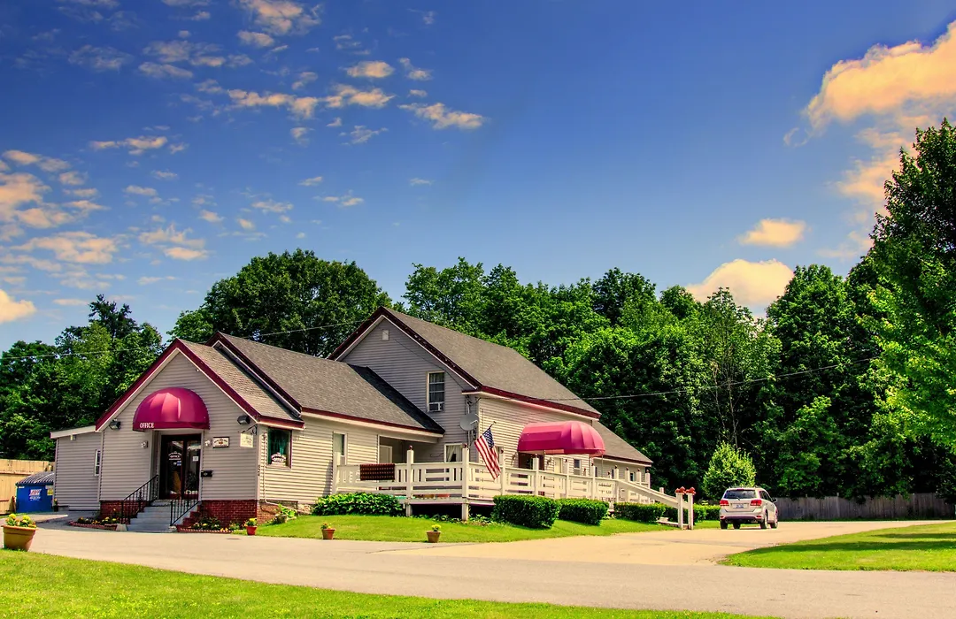 The Autumn Inn-1