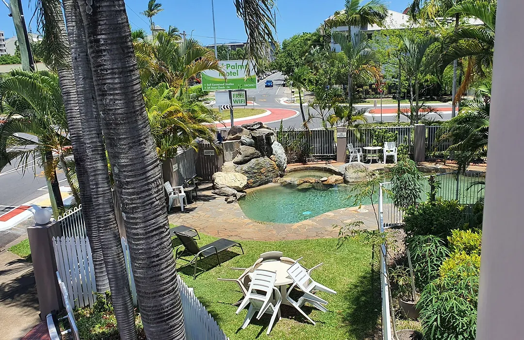 Reef Palms-1