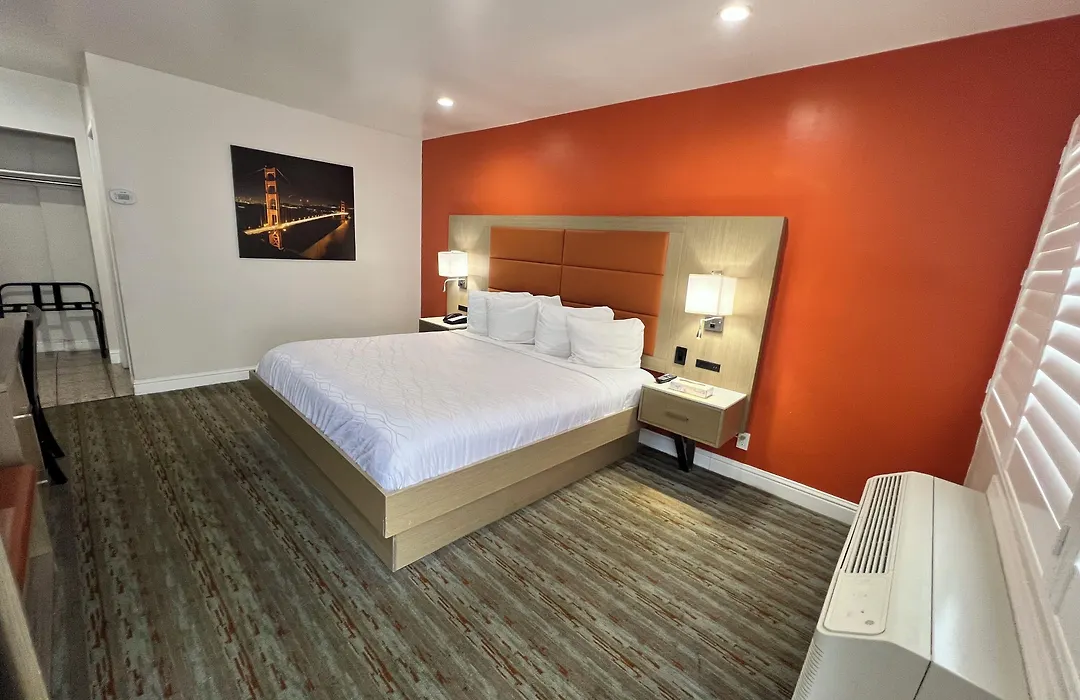 Presidio Parkway Inn-1