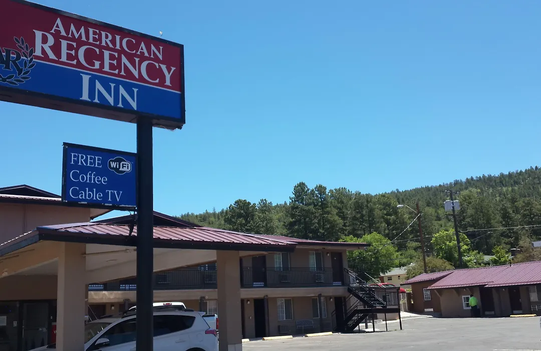 American Regency Inn-1