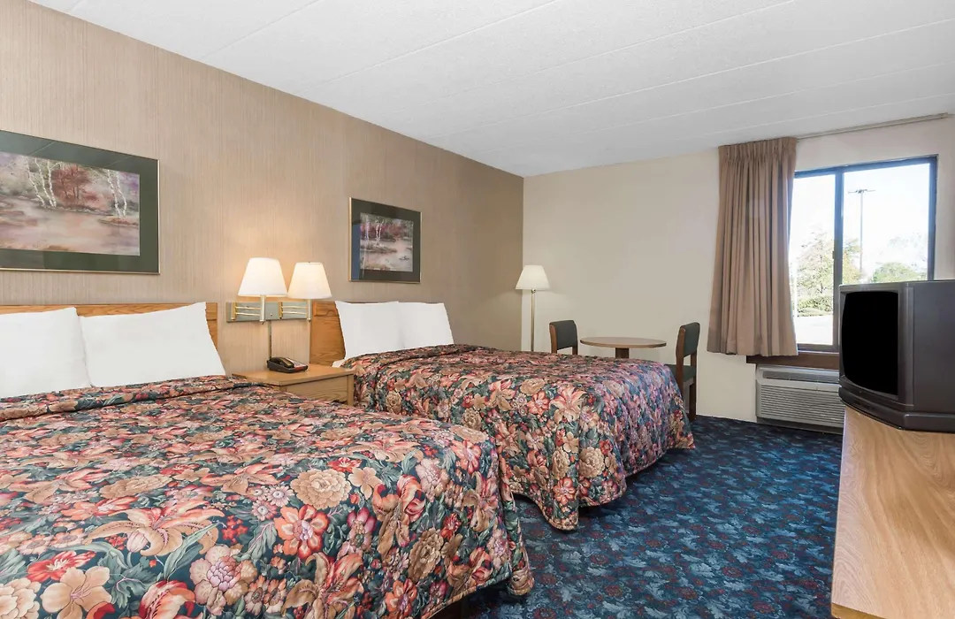 Knights Inn Dayton By Miller Lane-1