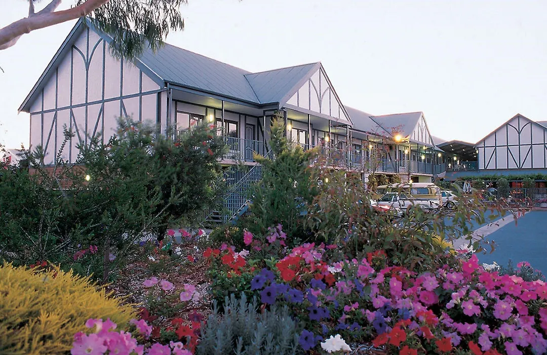 Ibis Styles Adelaide Manor-1