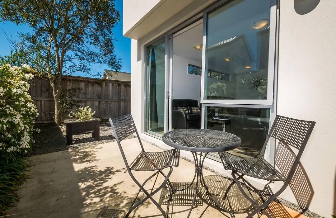 Bellano Motel Suites-1