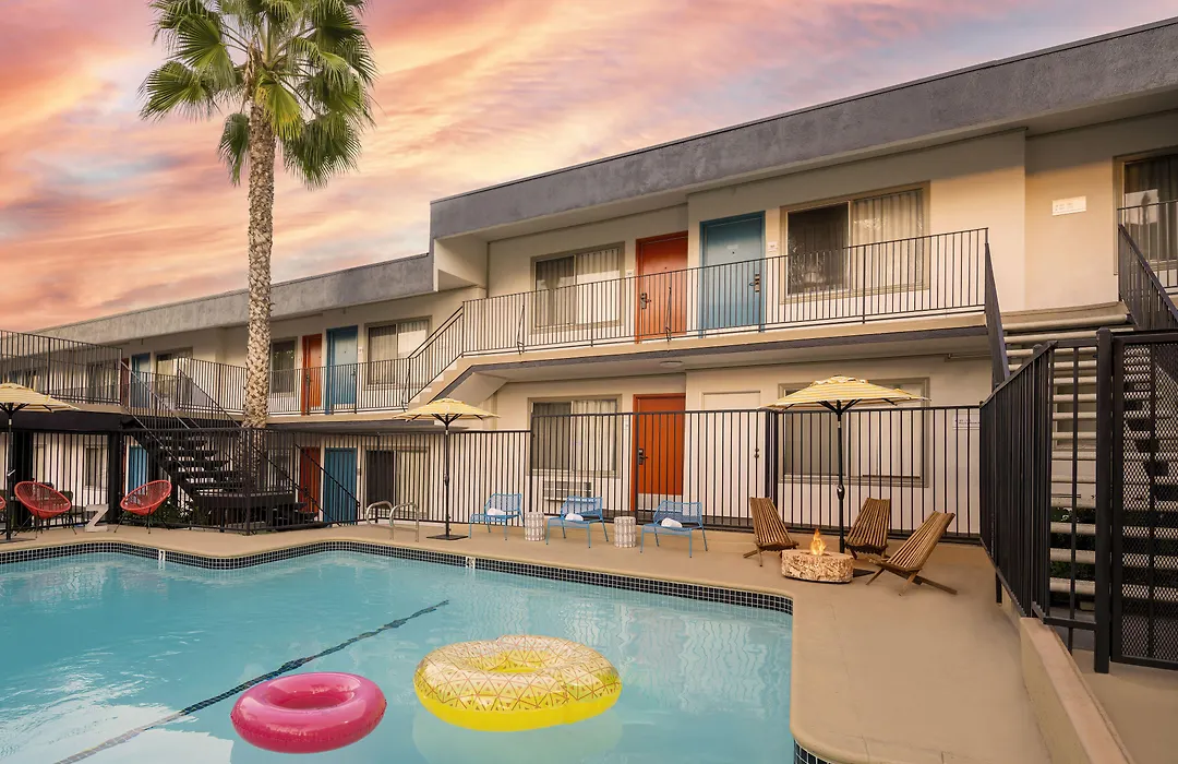 The Sojourn Los Angeles - Sherman Oaks-1