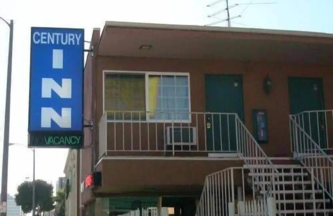 Century Inn At Lax-1