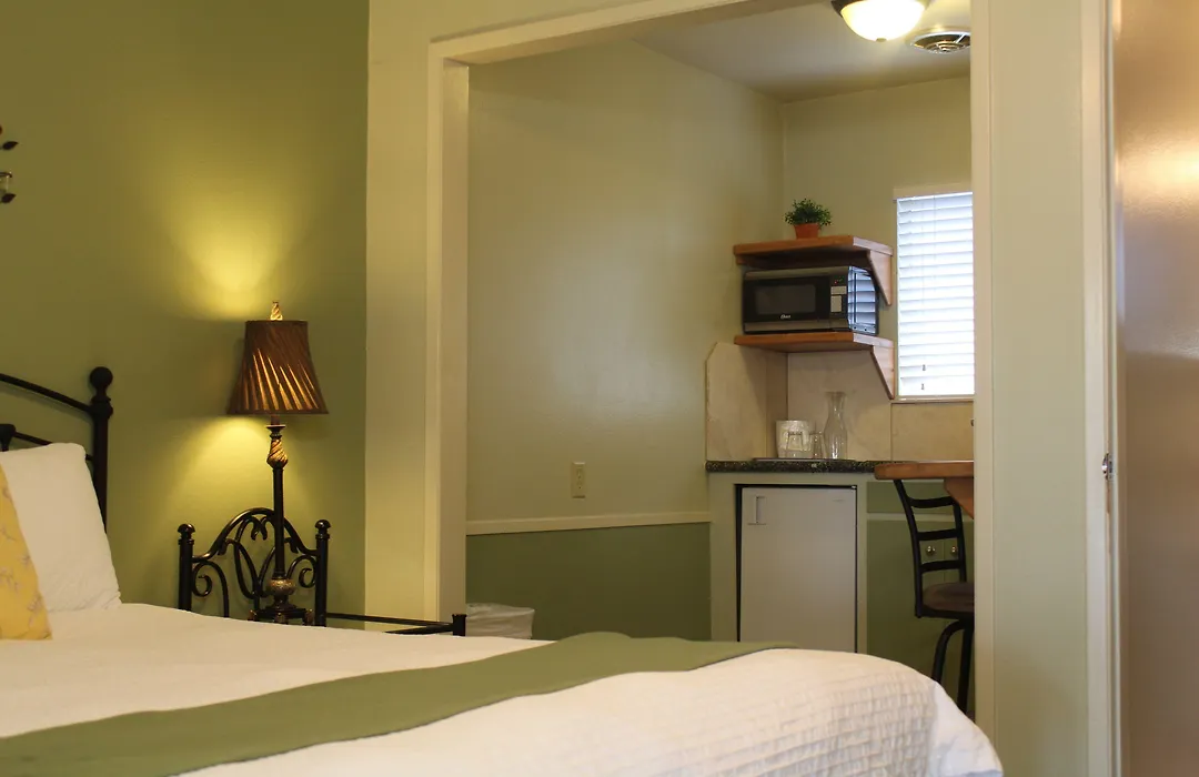El Rancho Motel-1