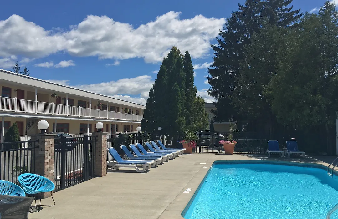 O'Sullivan'S Motel-1