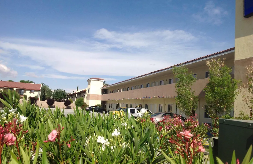 America Inn & Suites-1