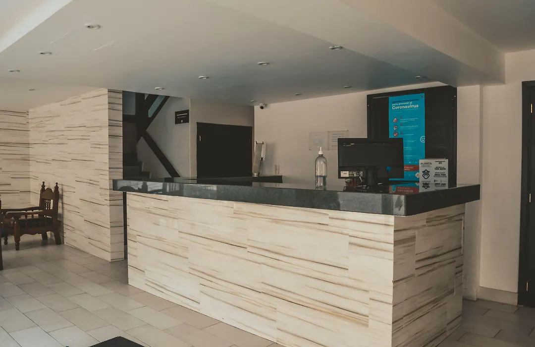 Hotel Latino-1