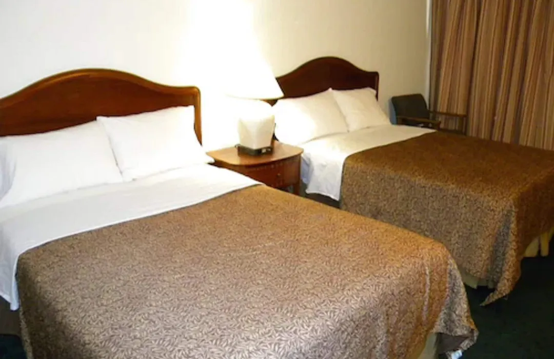 Fairway Inn By The Falls-1