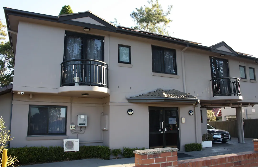 Linwood Lodge Motel-1