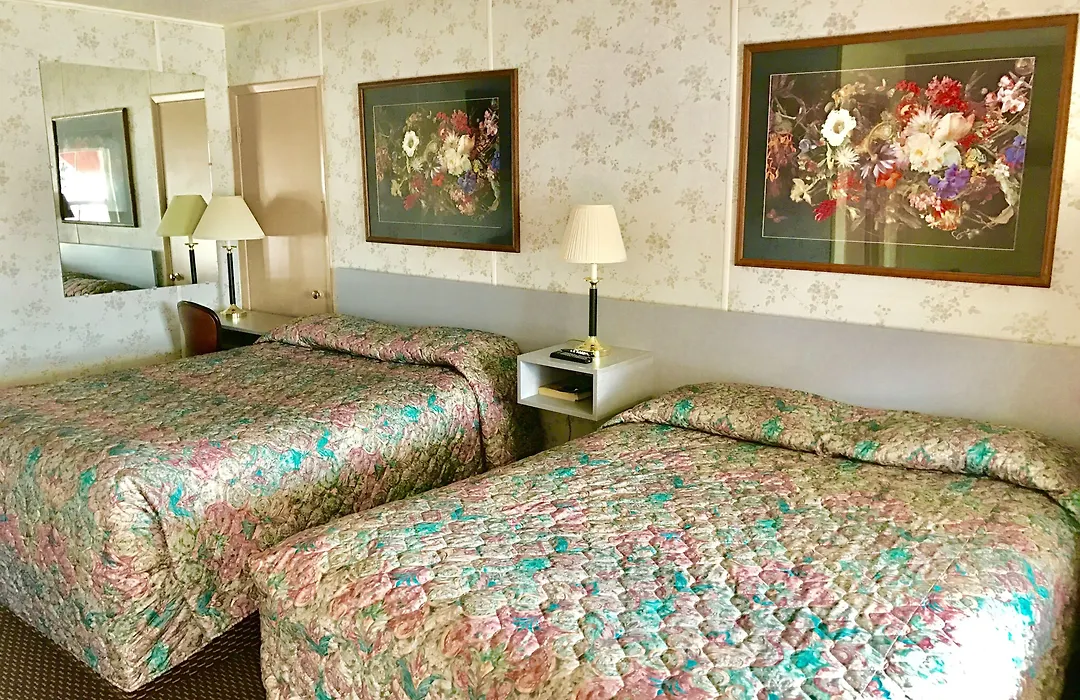 Travelers Inn Motel-1