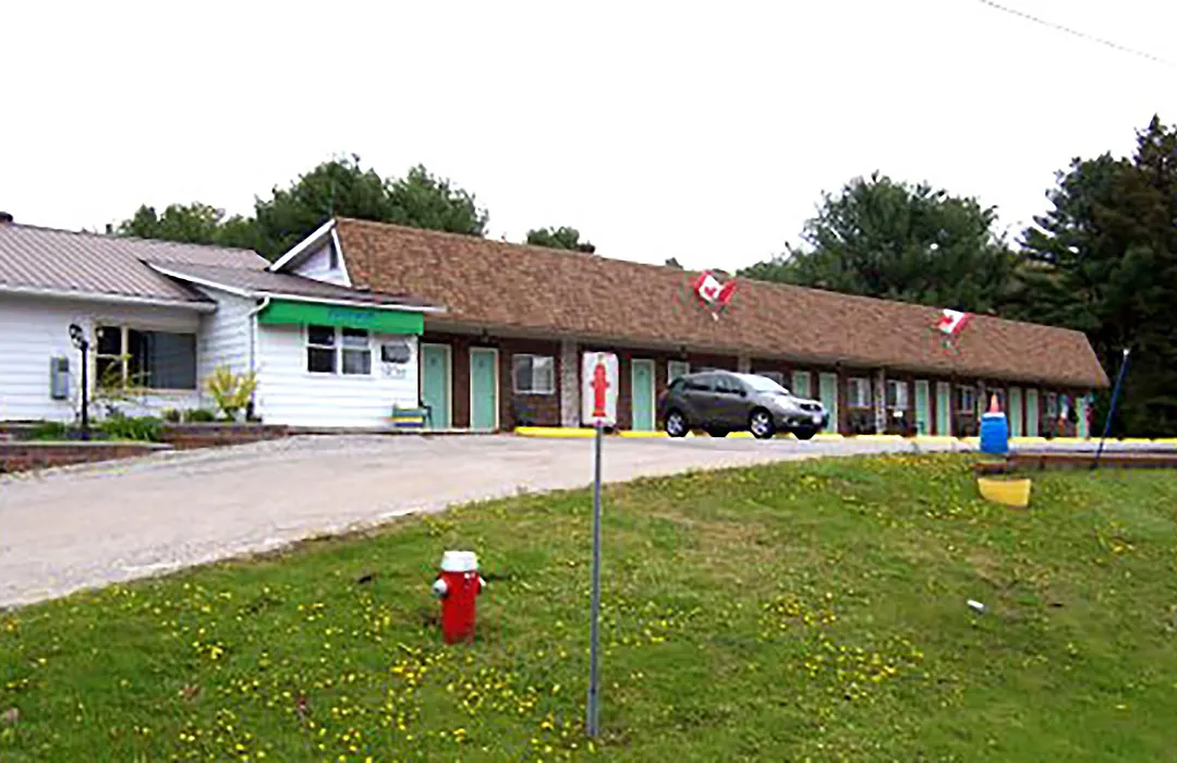 Cedar Lane Motel-1