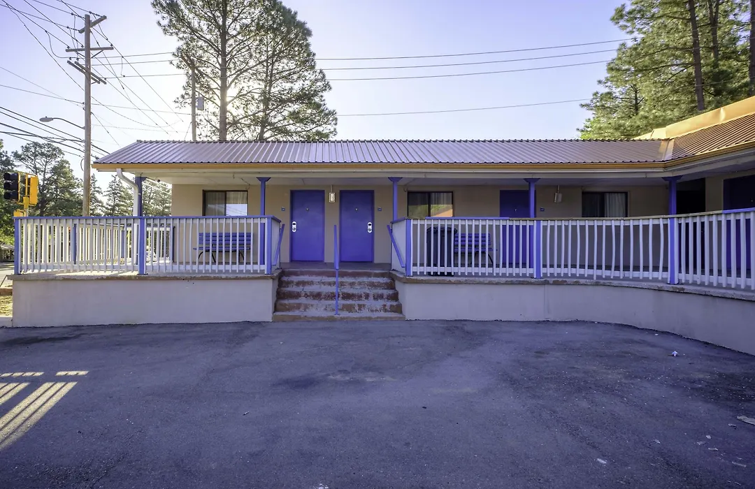 Budget Lodge-1