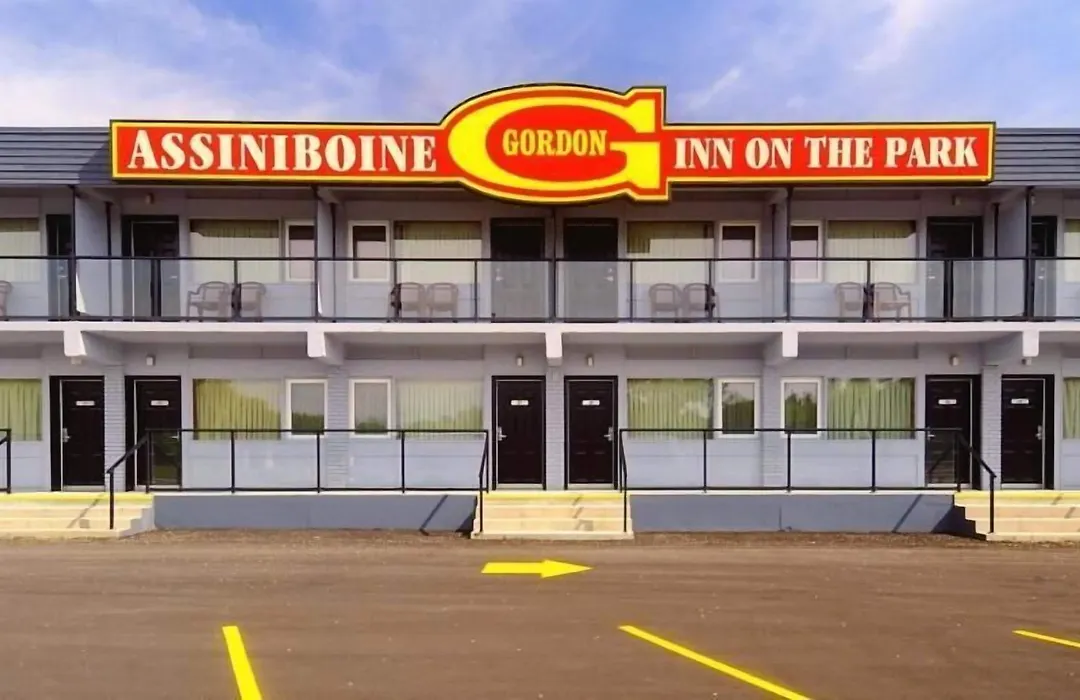 Travelodge By Wyndham Winnipeg Airport West-1