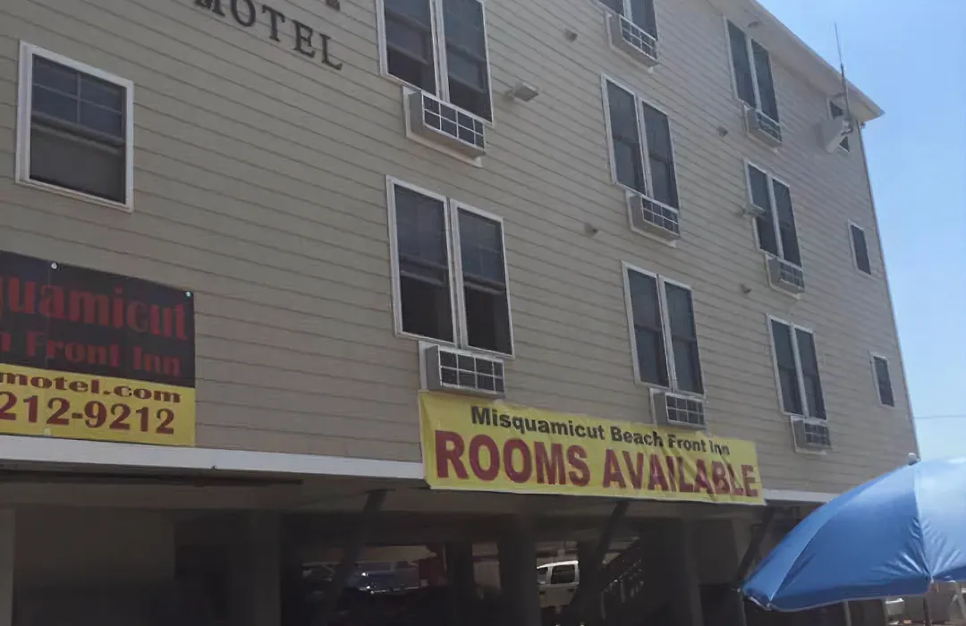 Misquamicut Beach Front Inn-1