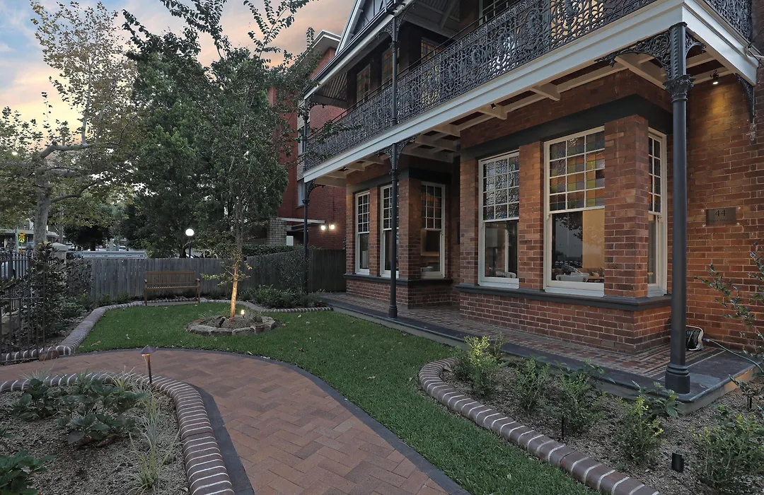 Dalziel Lodge-1