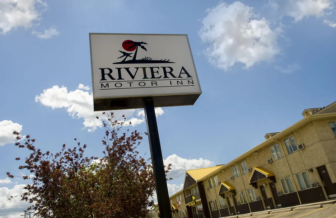 Riviera Motor Inn-1