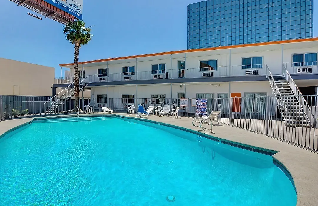 Siegel Select Lv Strip-Convention Center-1