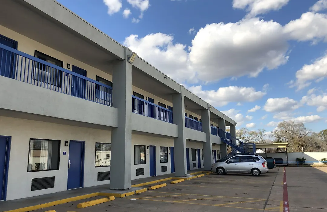 Econo Lodge Inn & Suites Channelview - Houston East-1